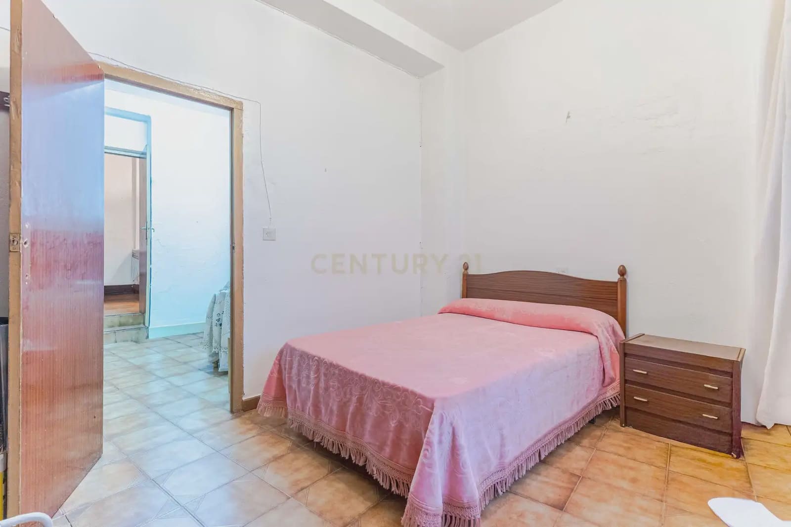 5 bedroom Townhouse for sale in Los Guajares - € 80,000 (Ref: 10130172)