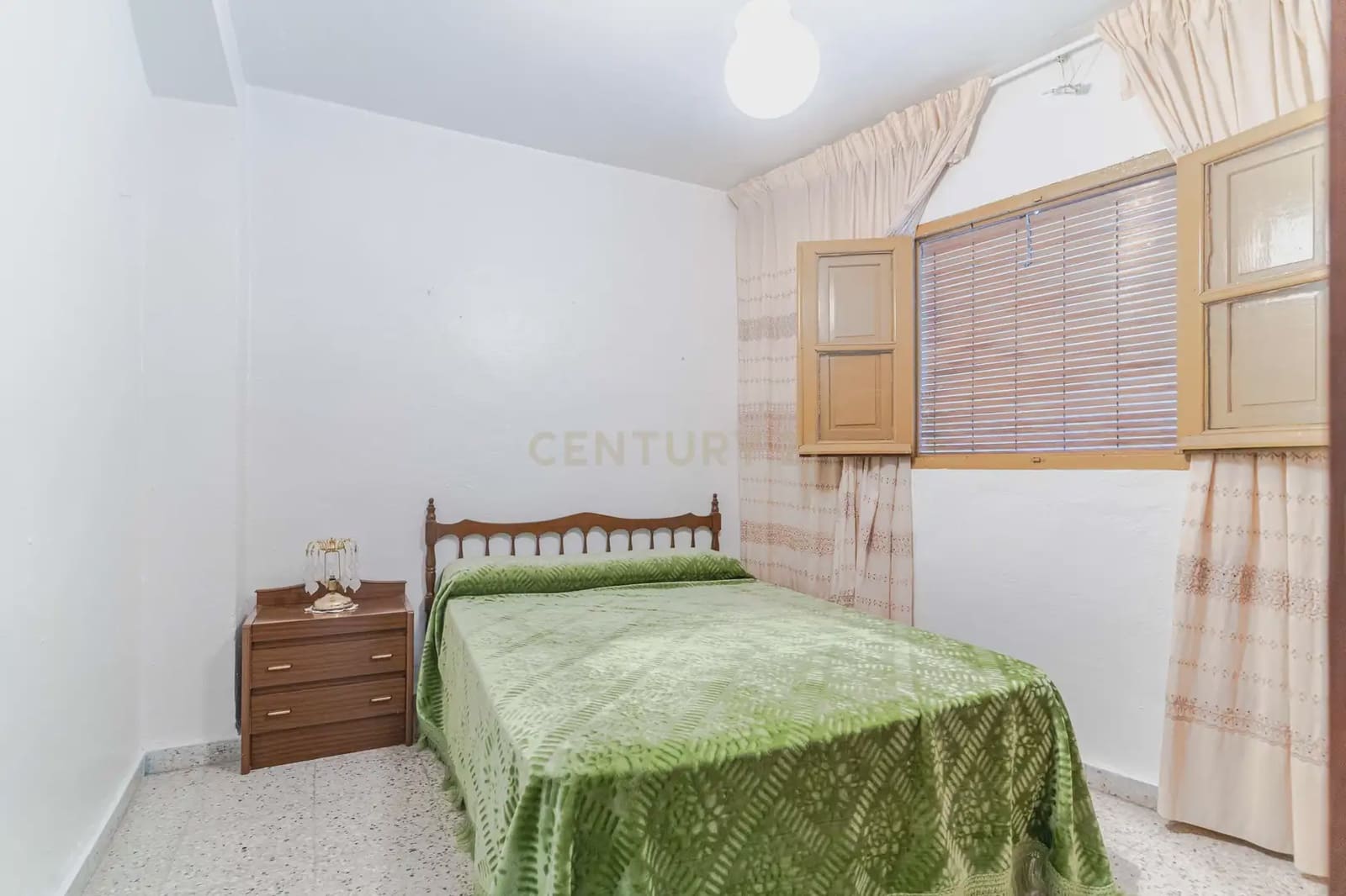 5 bedroom Townhouse for sale in Los Guajares - € 80,000 (Ref: 10130172)