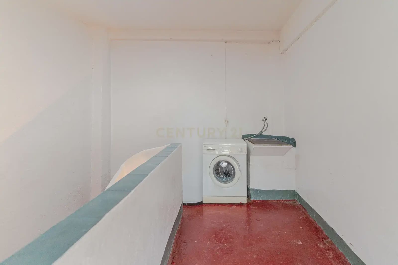 5 bedroom Townhouse for sale in Los Guajares - € 80,000 (Ref: 10130172)