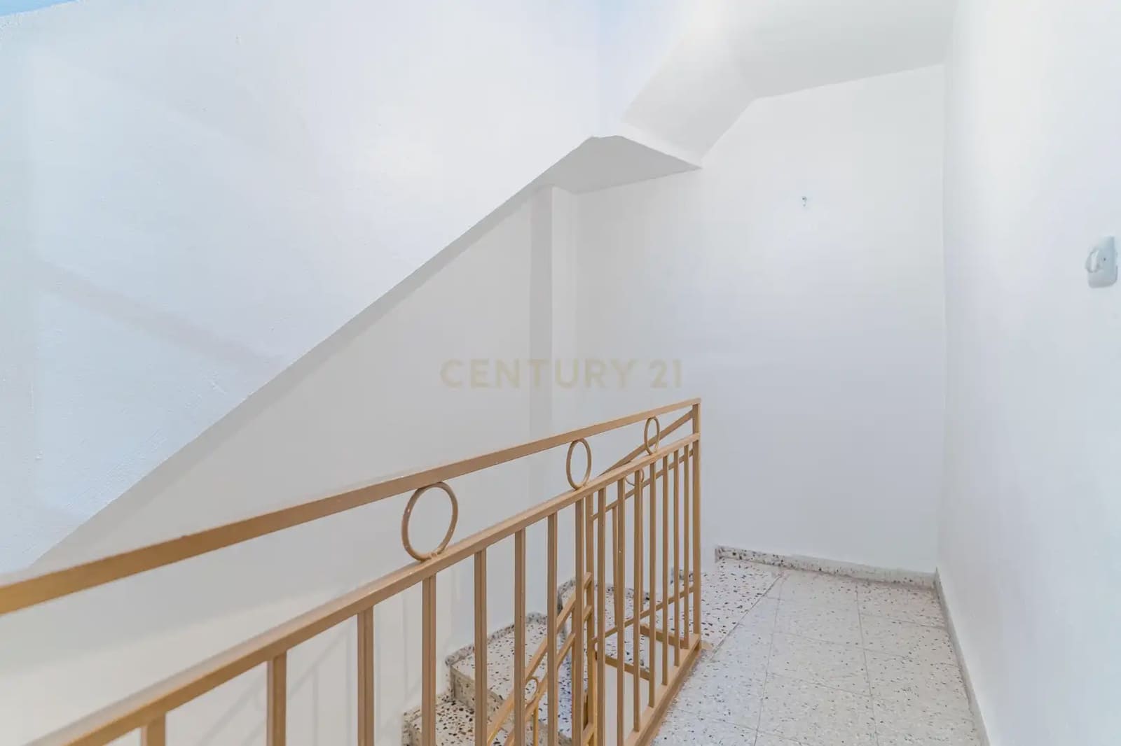 5 bedroom Townhouse for sale in Los Guajares - € 80,000 (Ref: 10130172)