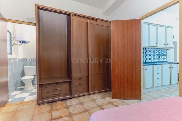 5 bedroom Townhouse for sale in Los Guajares - € 80,000 (Ref: 10130172)