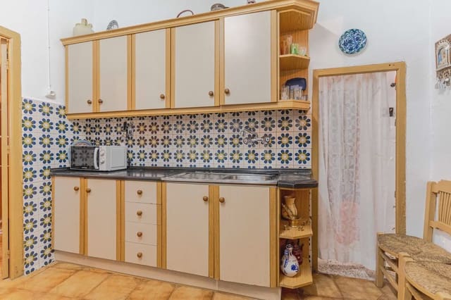 5 bedroom Townhouse for sale in Los Guajares - € 80,000 (Ref: 10130172)