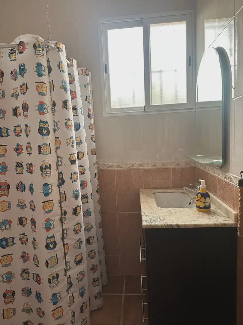 3 soveværelse Finca/Landehus til leje i Almunecar med swimmingpool garage - € 750 (Ref: 10140192)