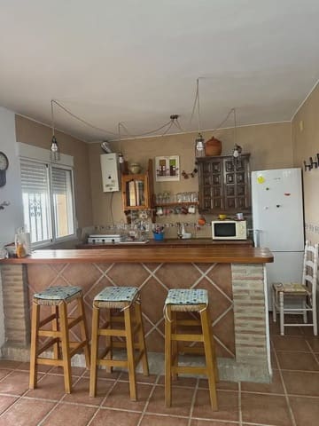 3 soveværelse Finca/Landehus til leje i Almuñécar med swimmingpool garage - € 750 (Ref: 10140192)
