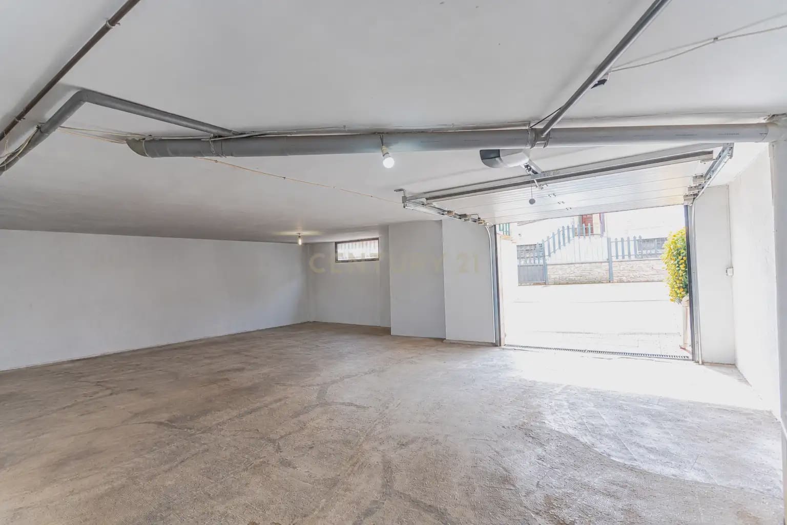 3 soverom Rekkehus til salgs i Otura med garasje - € 299 900 (Ref: 10154450)