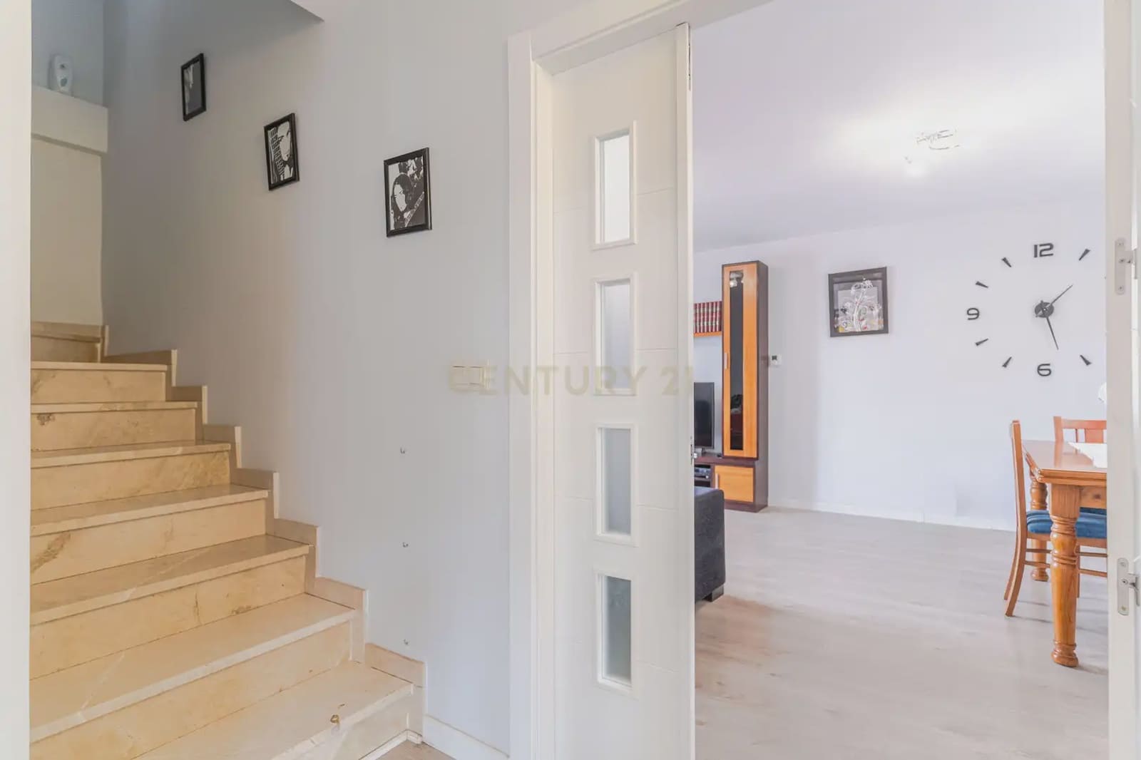 3 soverom Rekkehus til salgs i Otura med garasje - € 299 900 (Ref: 10154450)