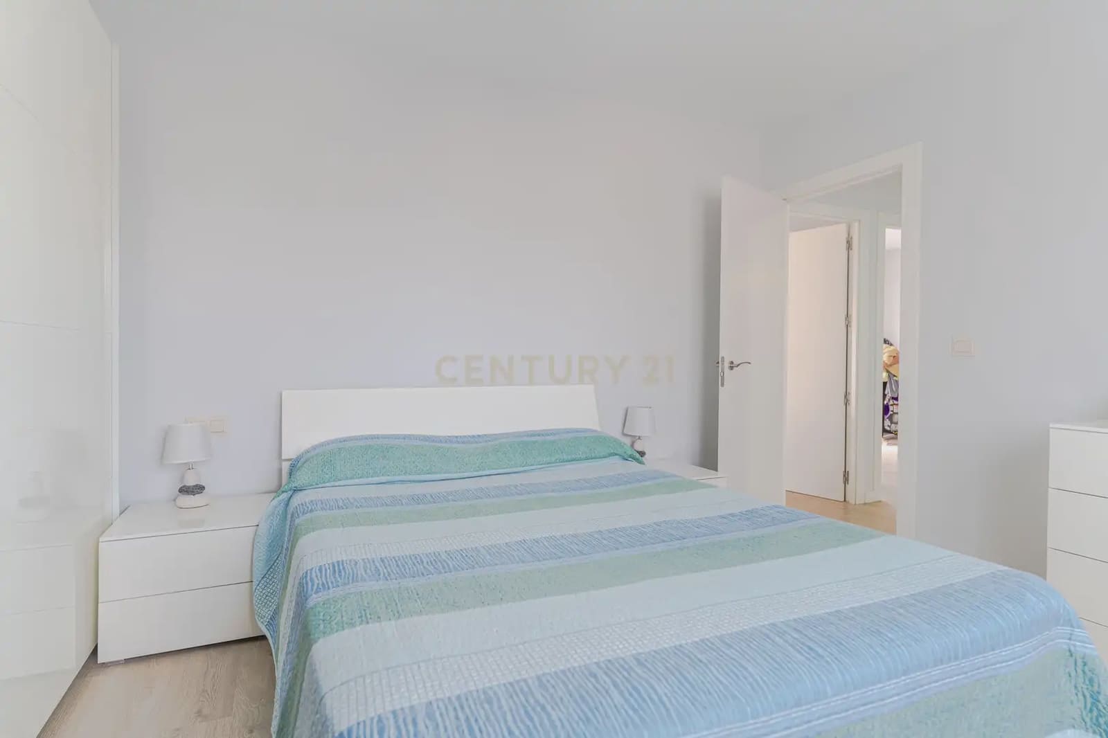 3 soverom Rekkehus til salgs i Otura med garasje - € 299 900 (Ref: 10154450)