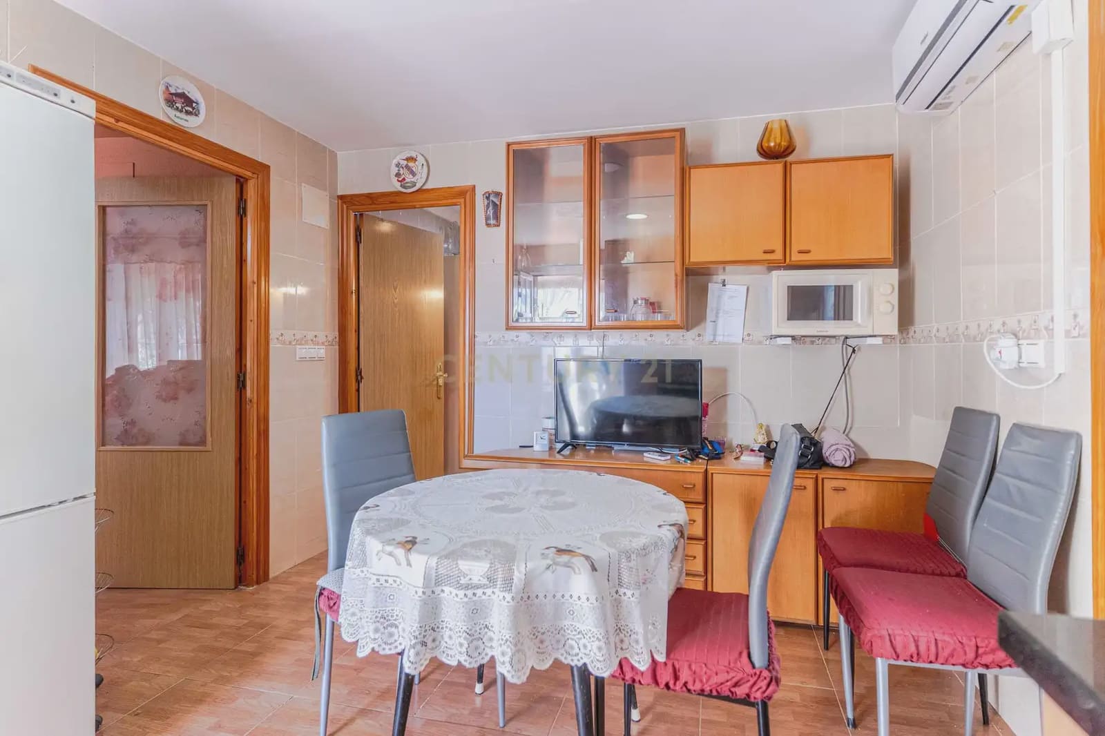 4 soveværelse Byhus til salg i Moclin - € 115.000 (Ref: 10155886)