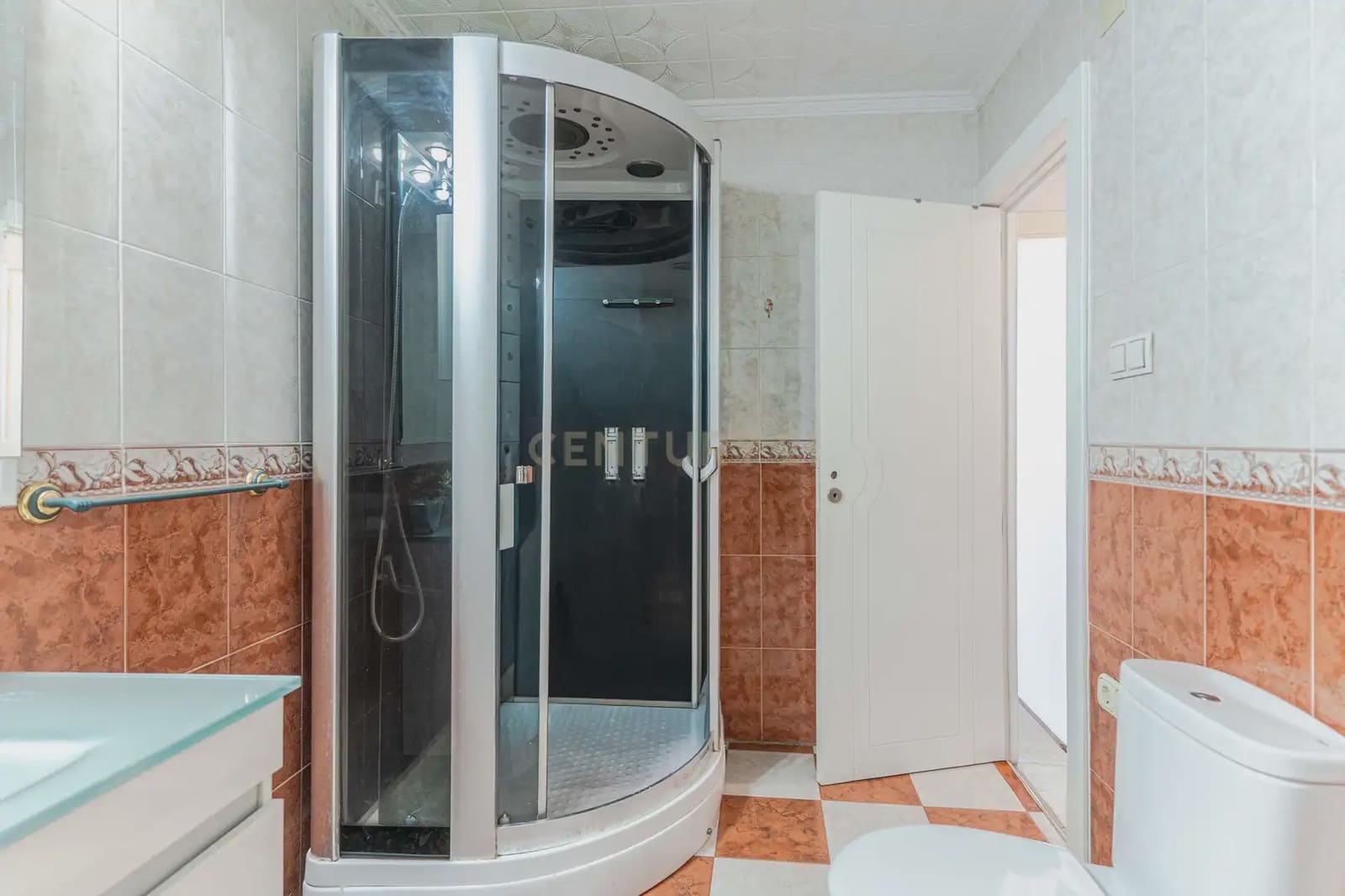 4 sovrum Hus till salu i Armilla med garage - 315 000 € (Ref: 10160281)