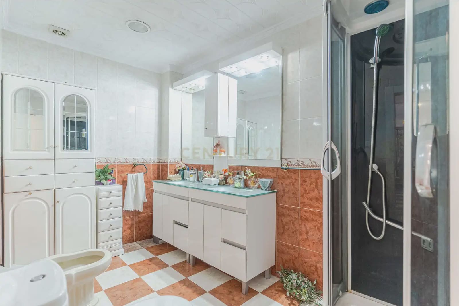 4 sovrum Hus till salu i Armilla med garage - 315 000 € (Ref: 10160281)
