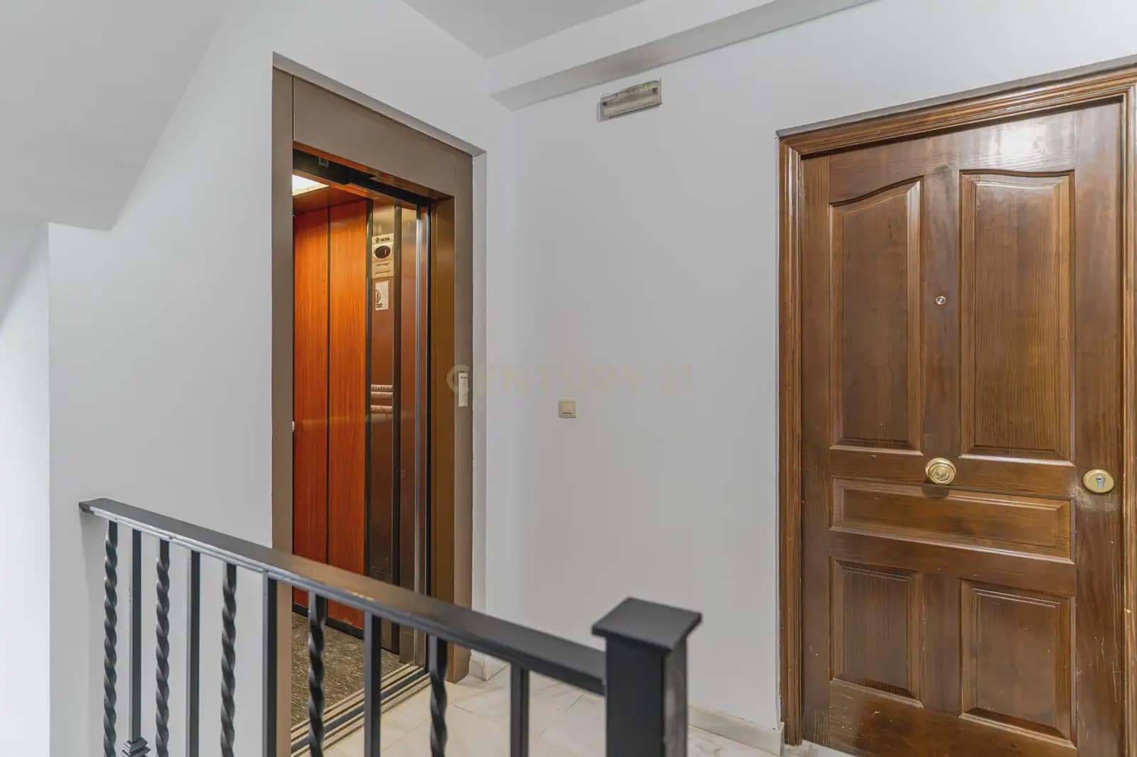2 bedroom Apartment for sale in La Zubia with garage - € 205,000 (Ref: 10160785)