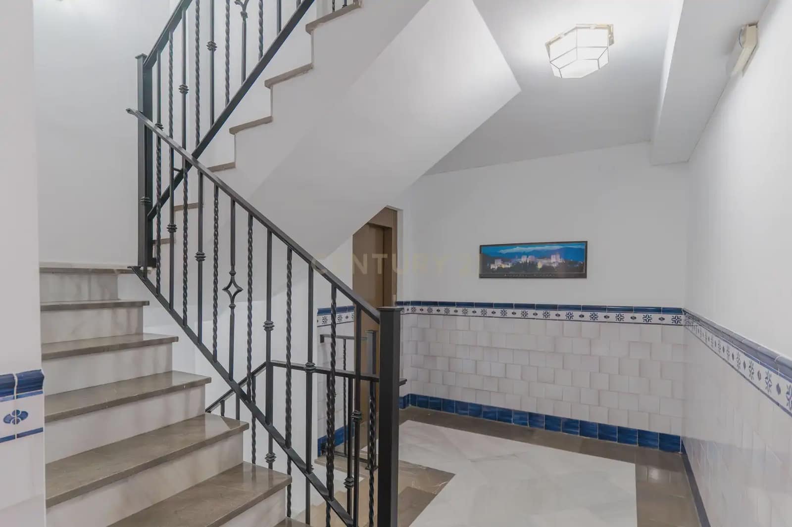 2 bedroom Apartment for sale in La Zubia with garage - € 205,000 (Ref: 10160785)