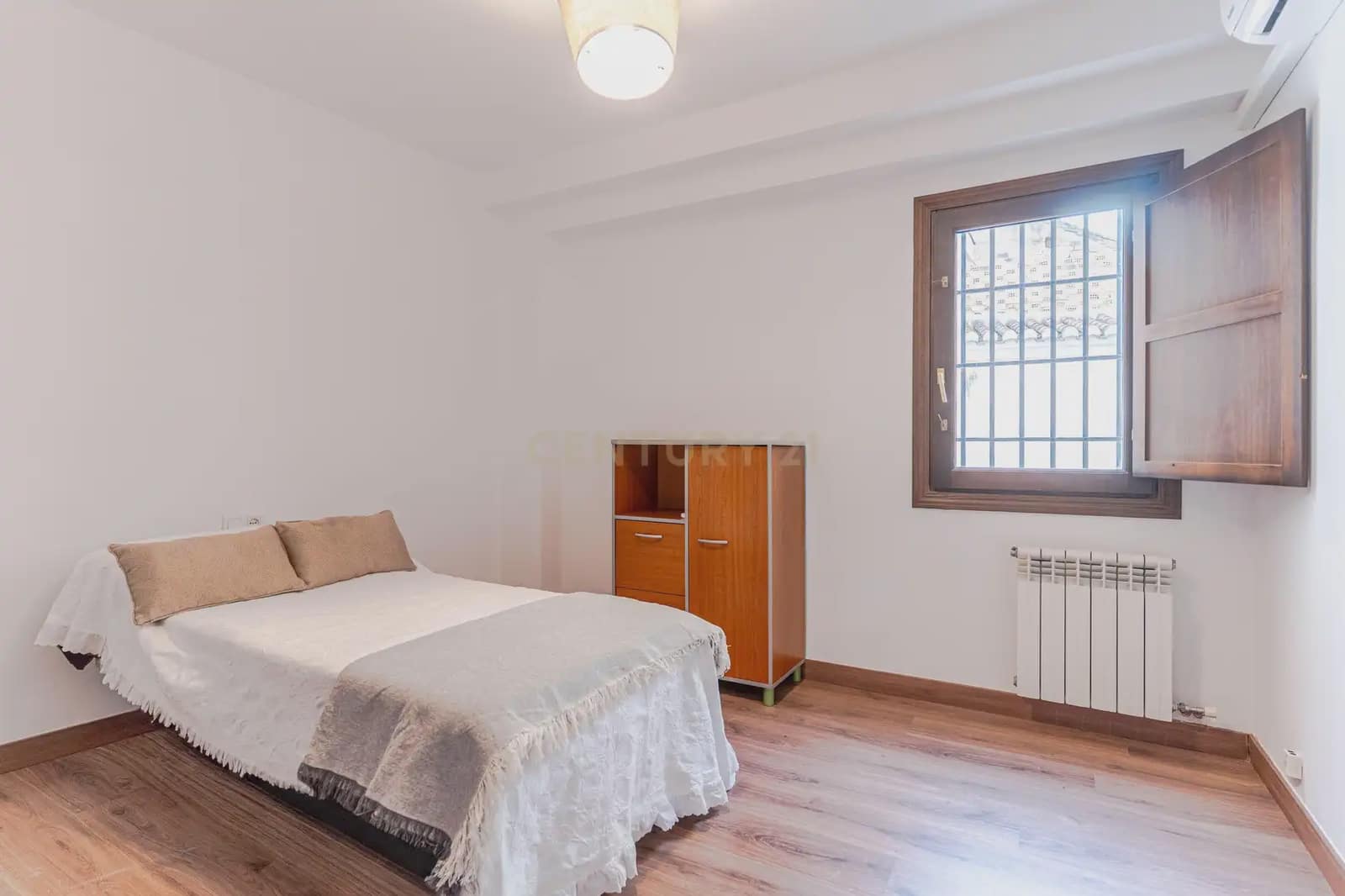 2 bedroom Apartment for sale in La Zubia with garage - € 205,000 (Ref: 10160785)
