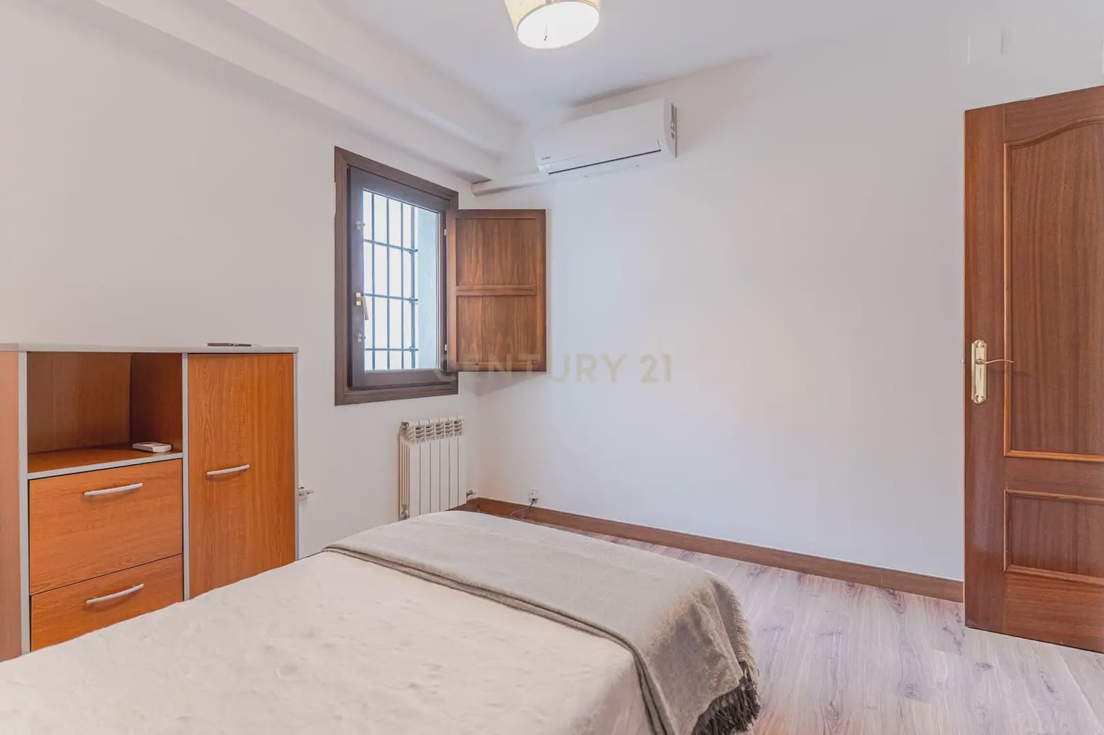 2 bedroom Apartment for sale in La Zubia with garage - € 205,000 (Ref: 10160785)