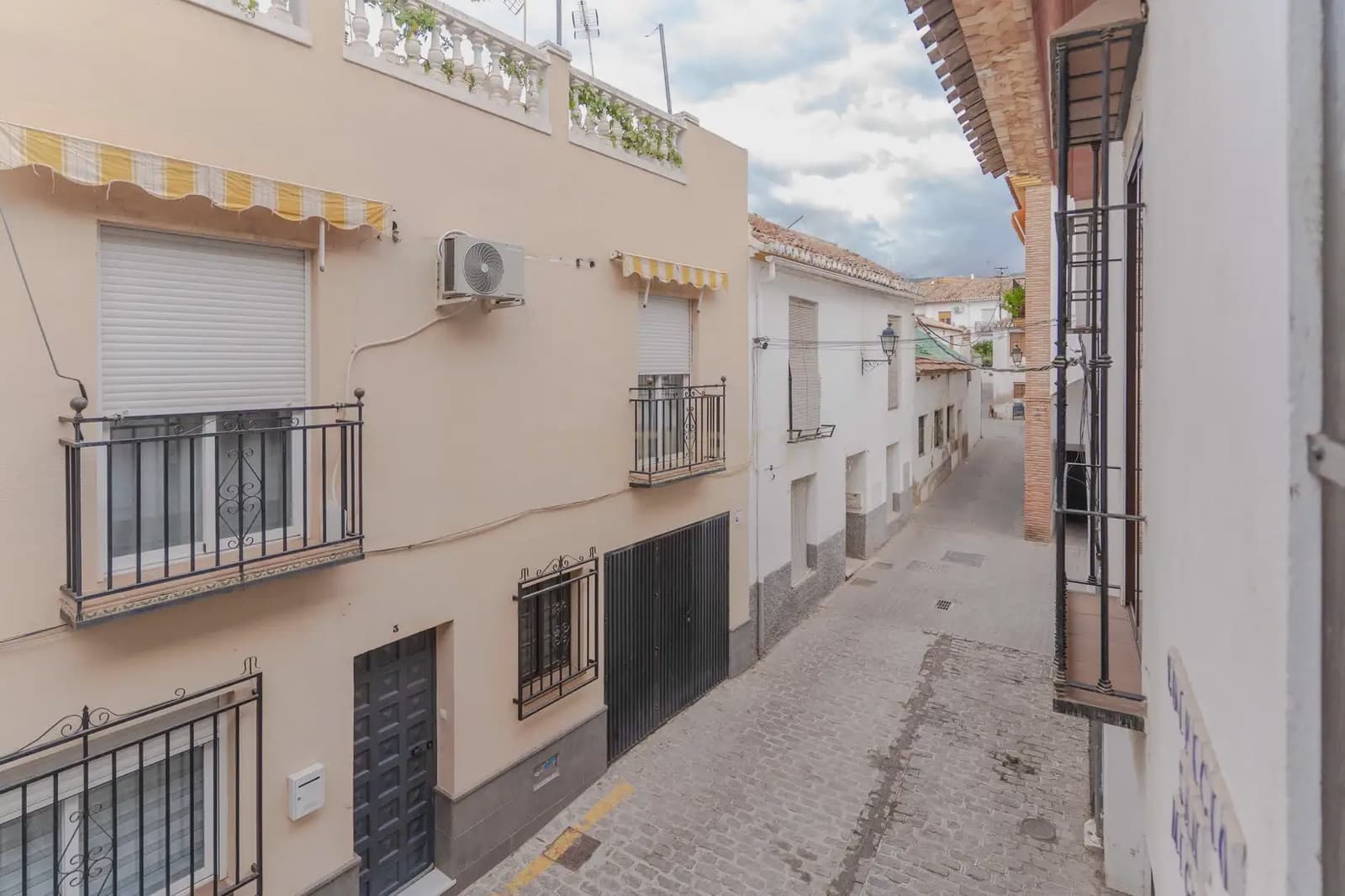 2 bedroom Apartment for sale in La Zubia with garage - € 205,000 (Ref: 10160785)
