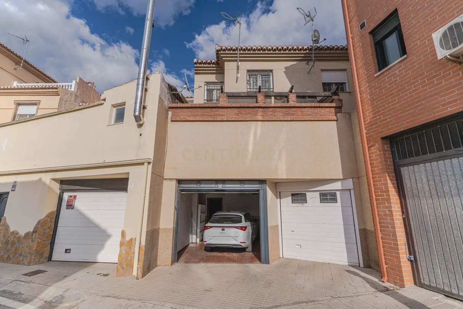 3 sovrum Radhus till salu i Las Gabias med garage - 229 000 € (Ref: 10162482)