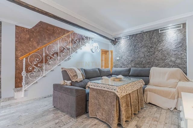 3 sovrum Radhus till salu i Las Gabias med garage - 229 000 € (Ref: 10162482)
