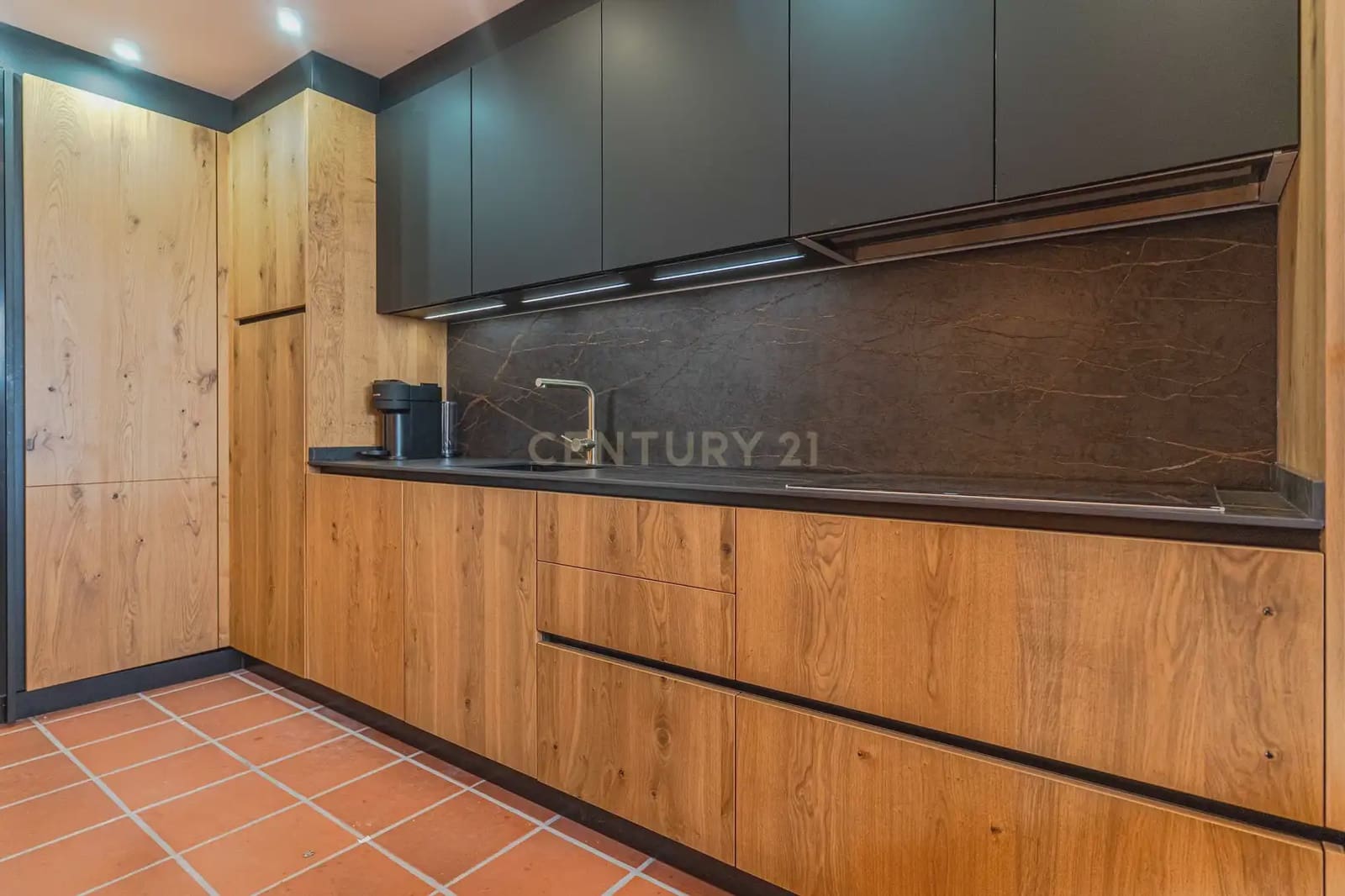 3 bedroom Flat for sale in Sierra Nevada with garage - € 370,000 (Ref: 10162483)