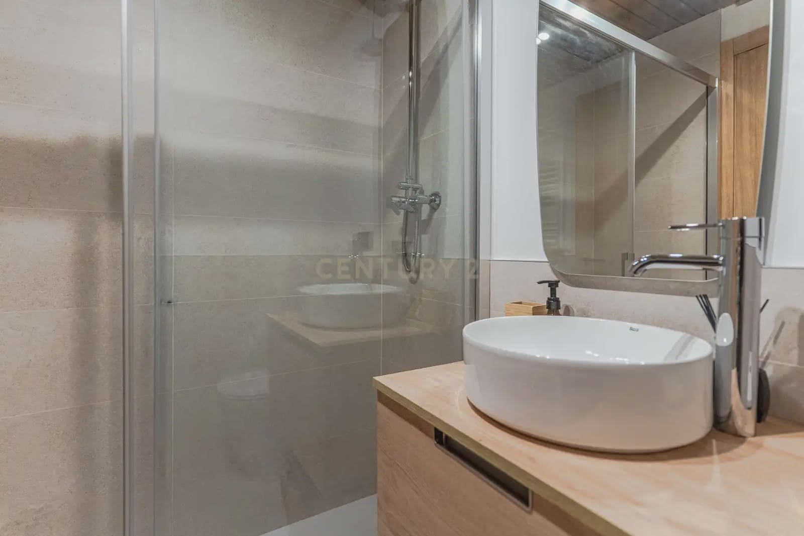 3 bedroom Flat for sale in Sierra Nevada with garage - € 370,000 (Ref: 10162483)