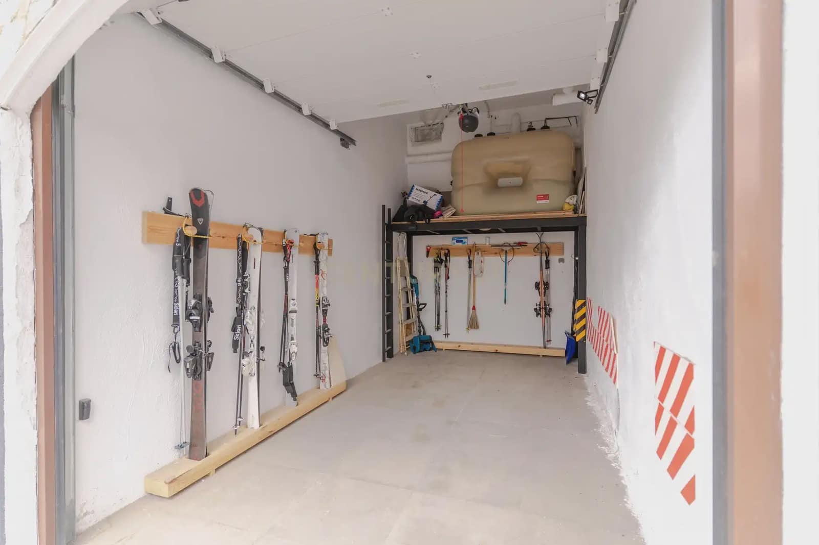 3 bedroom Flat for sale in Sierra Nevada with garage - € 370,000 (Ref: 10162483)