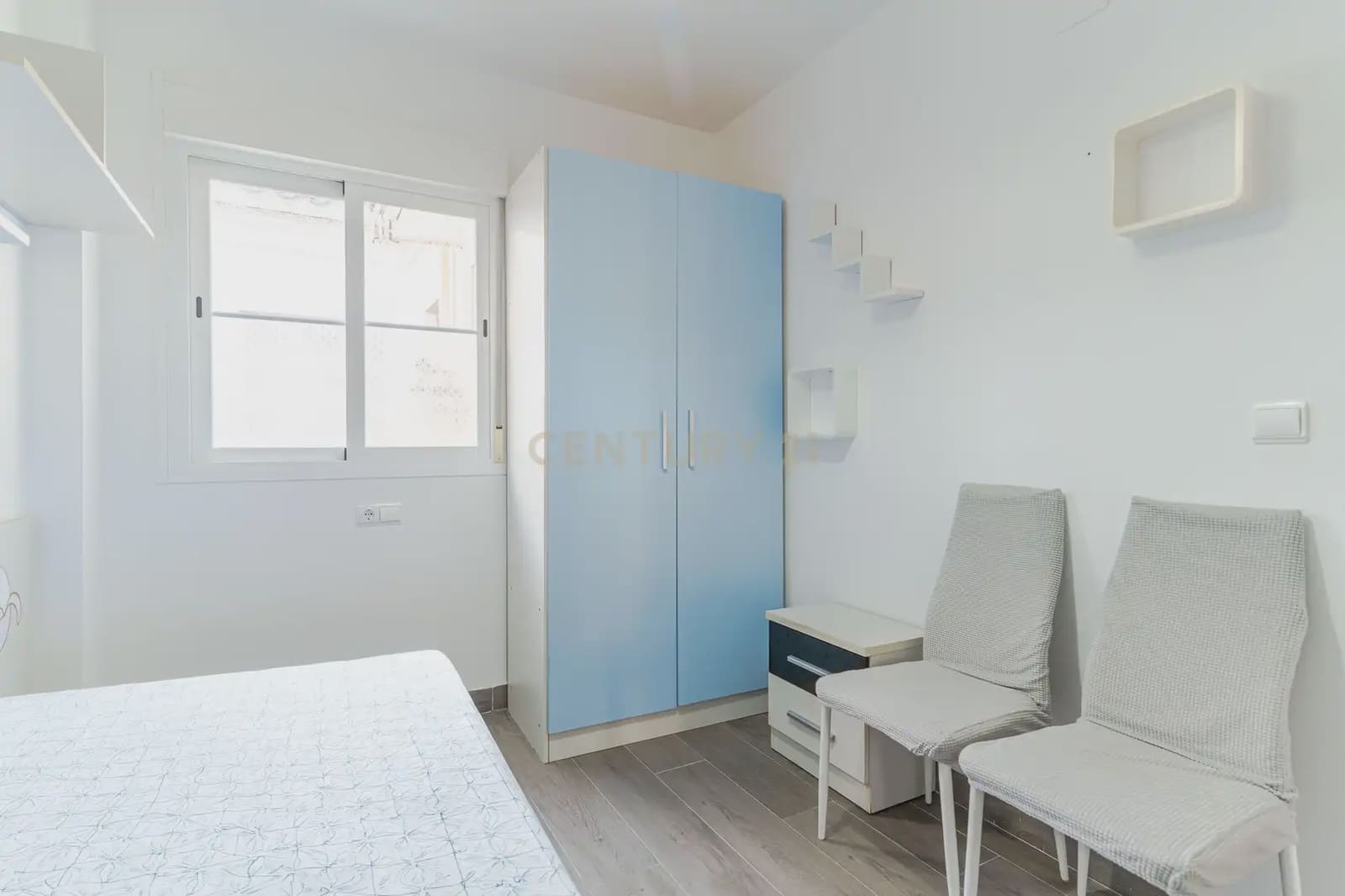 2 bedroom Penthouse for sale in Las Gabias with pool - € 160,000 (Ref: 10163249)