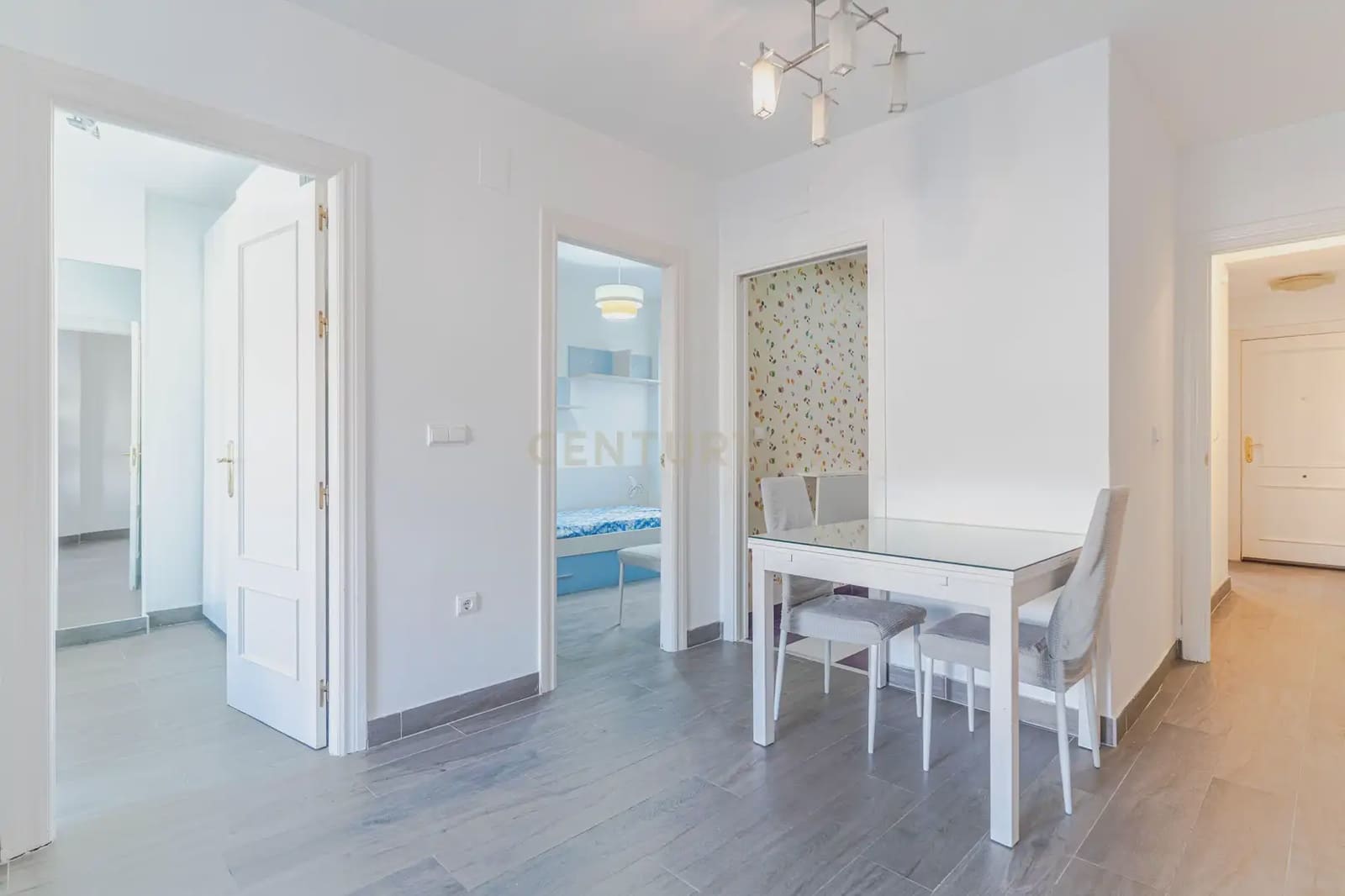 2 bedroom Penthouse for sale in Las Gabias with pool - € 160,000 (Ref: 10163249)