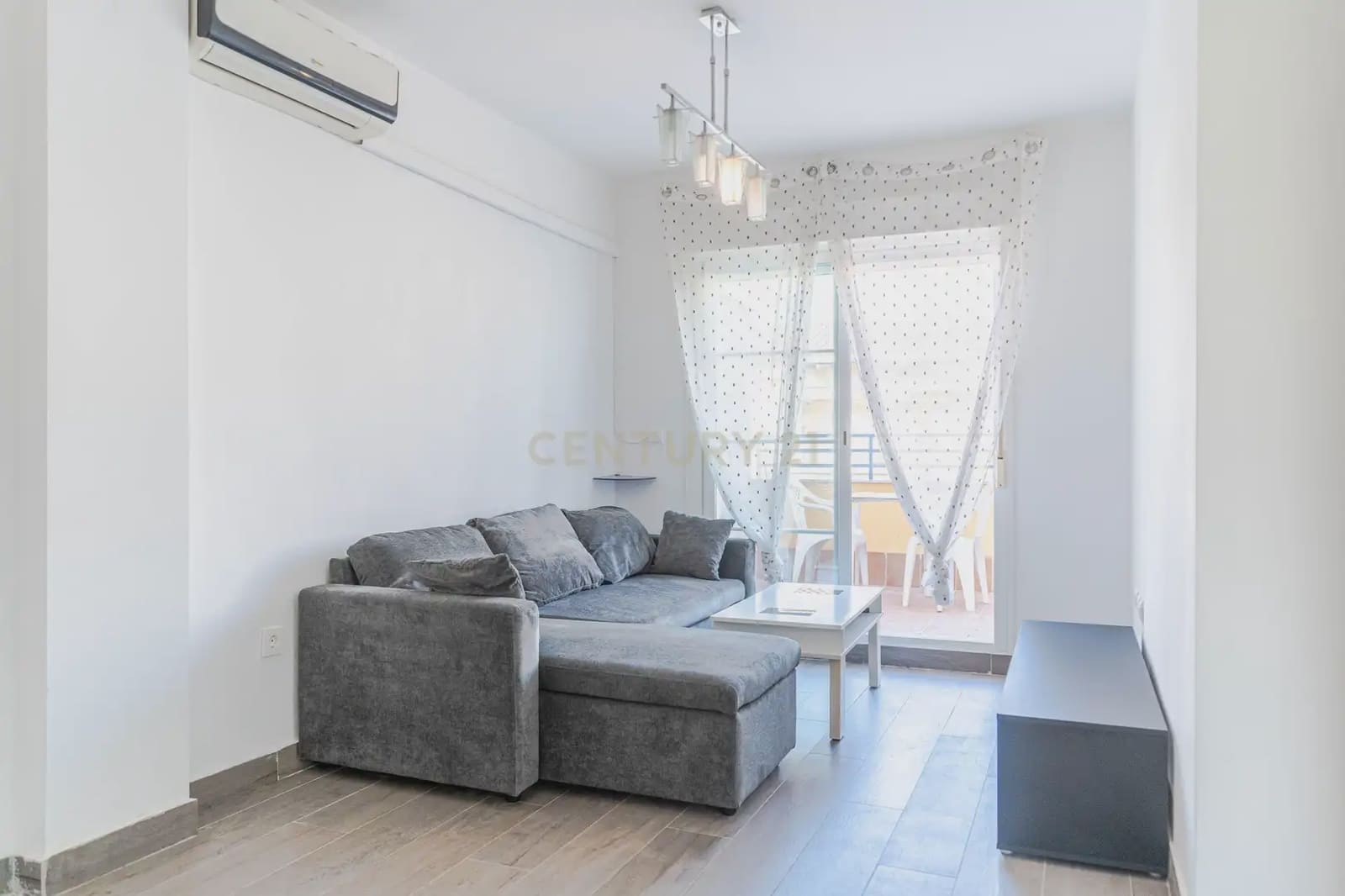 2 bedroom Penthouse for sale in Las Gabias with pool - € 160,000 (Ref: 10163249)