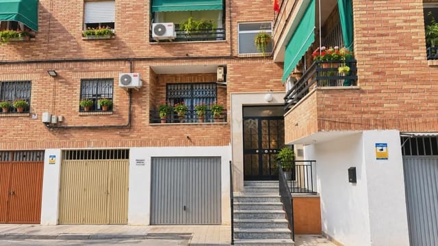 3 Zimmer Apartment zu verkaufen in Santa Fe - 99.000 € (Ref: 10163833)