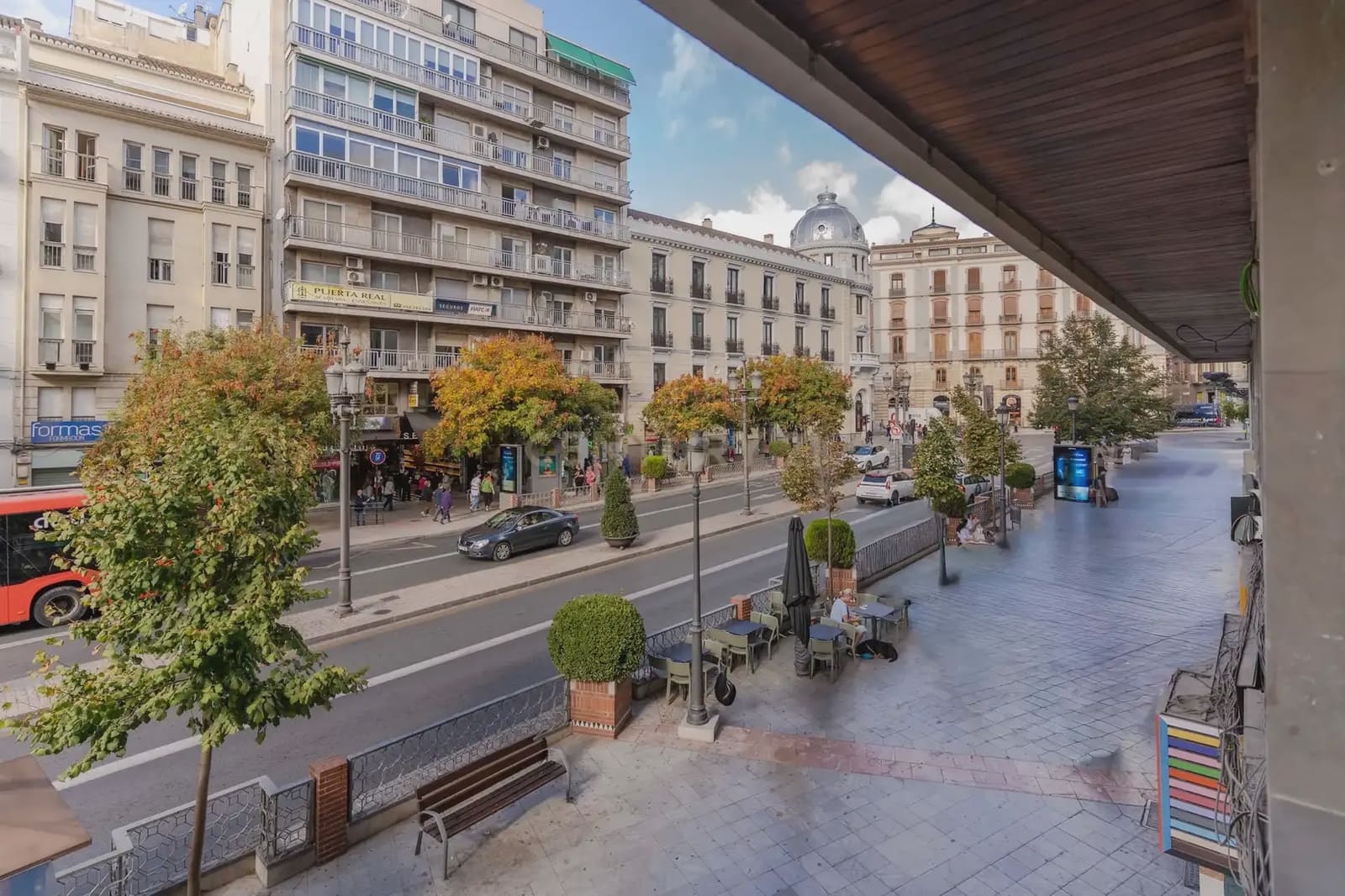 Escritório para arrendar em Granada cidade - 1 900 € (Ref: 10165376)