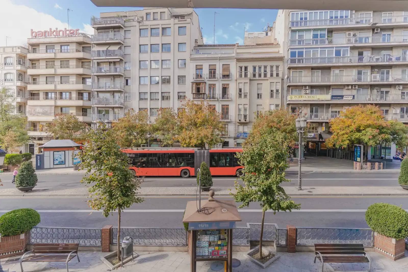Escritório para arrendar em Granada cidade - 1 900 € (Ref: 10165376)