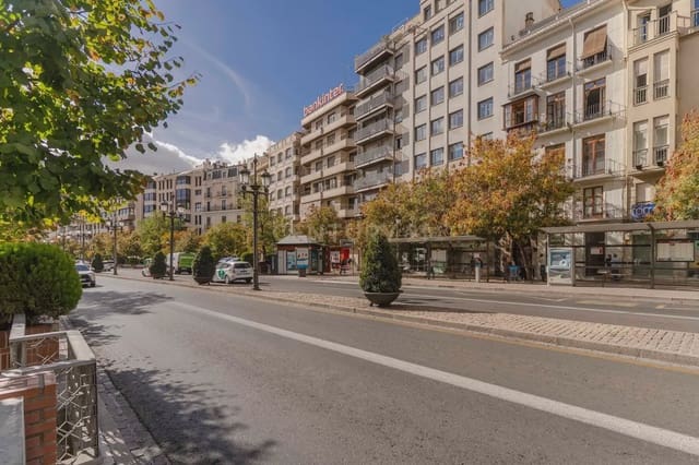 Office for rent in San Matías - Realejo, Granada city - € 1,900 (Ref: 10165376)