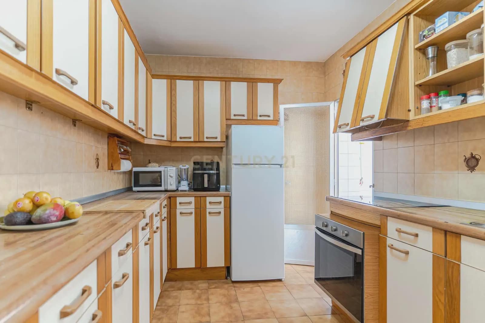 3 slaapkamer Flat te koop in Granada stad - € 184.900 (Ref: 10165459)