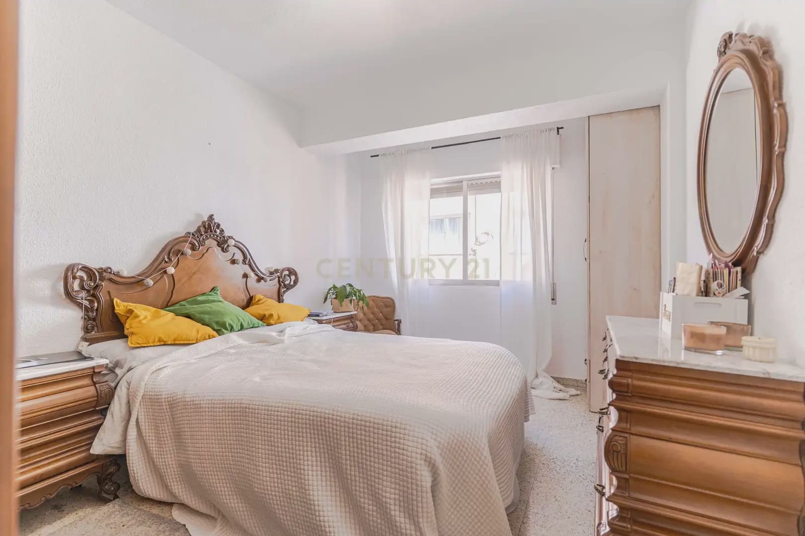 3 slaapkamer Flat te koop in Granada stad - € 184.900 (Ref: 10165459)
