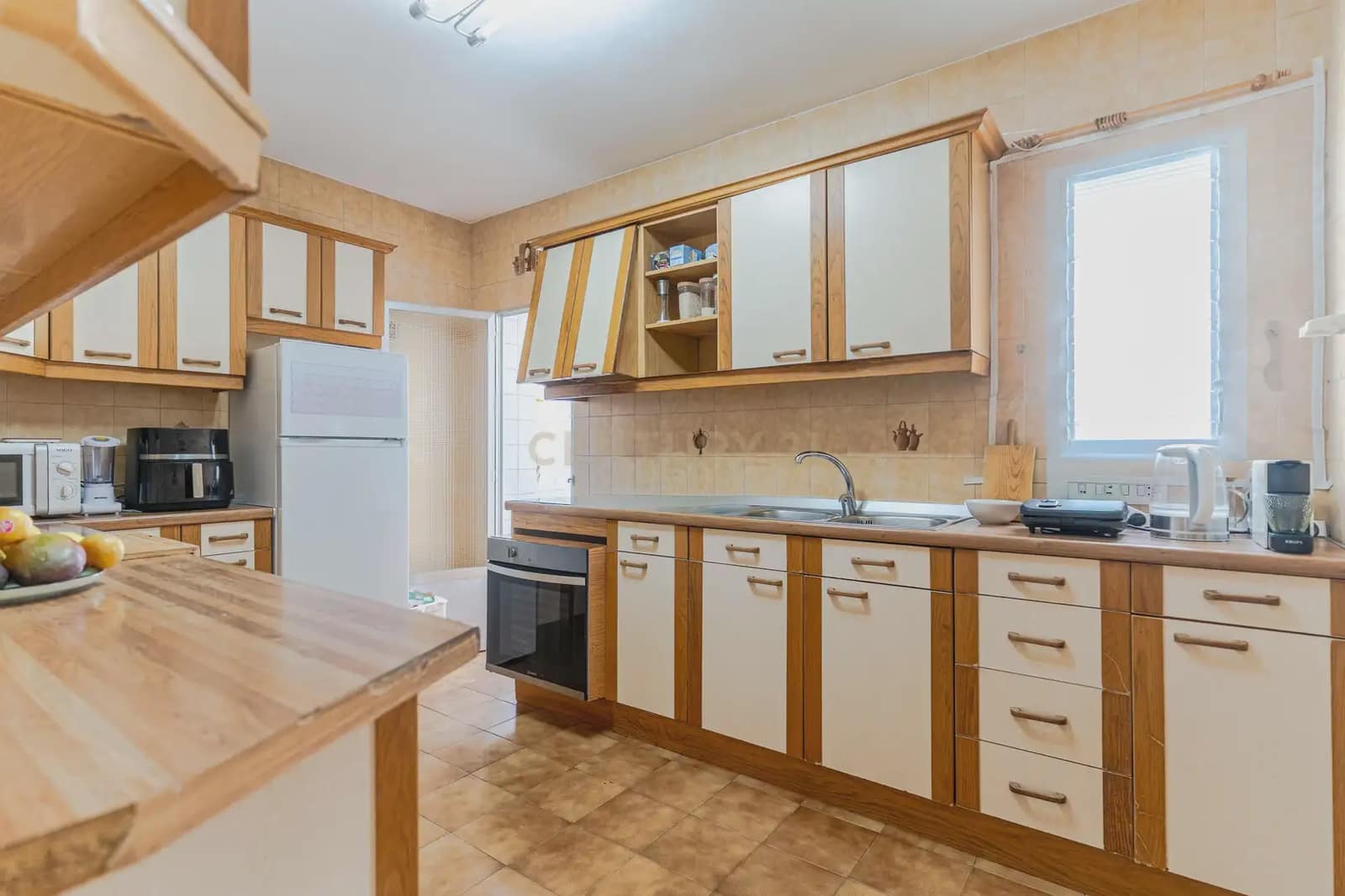 3 slaapkamer Flat te koop in Granada stad - € 184.900 (Ref: 10165459)