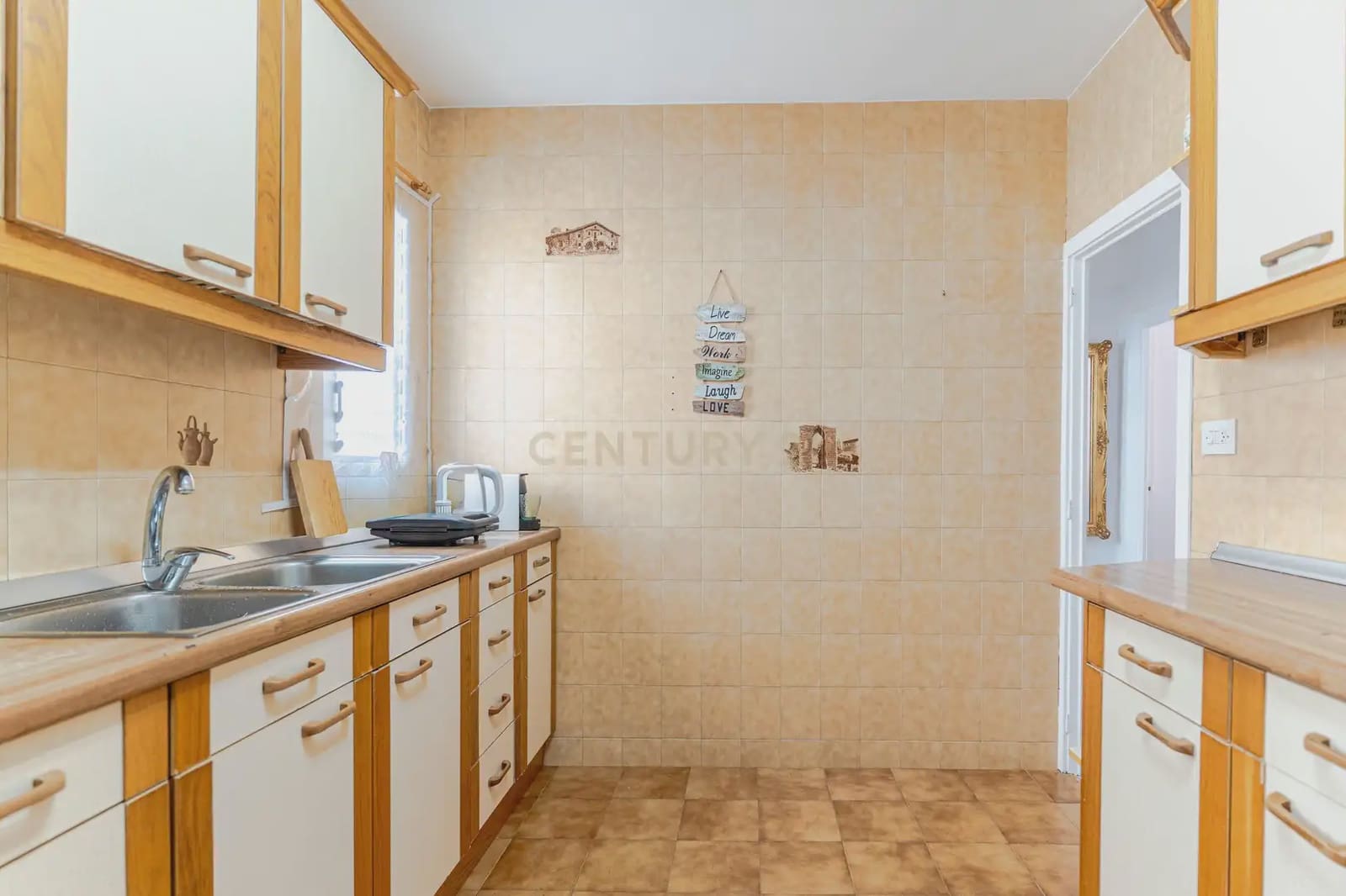 3 slaapkamer Flat te koop in Granada stad - € 184.900 (Ref: 10165459)
