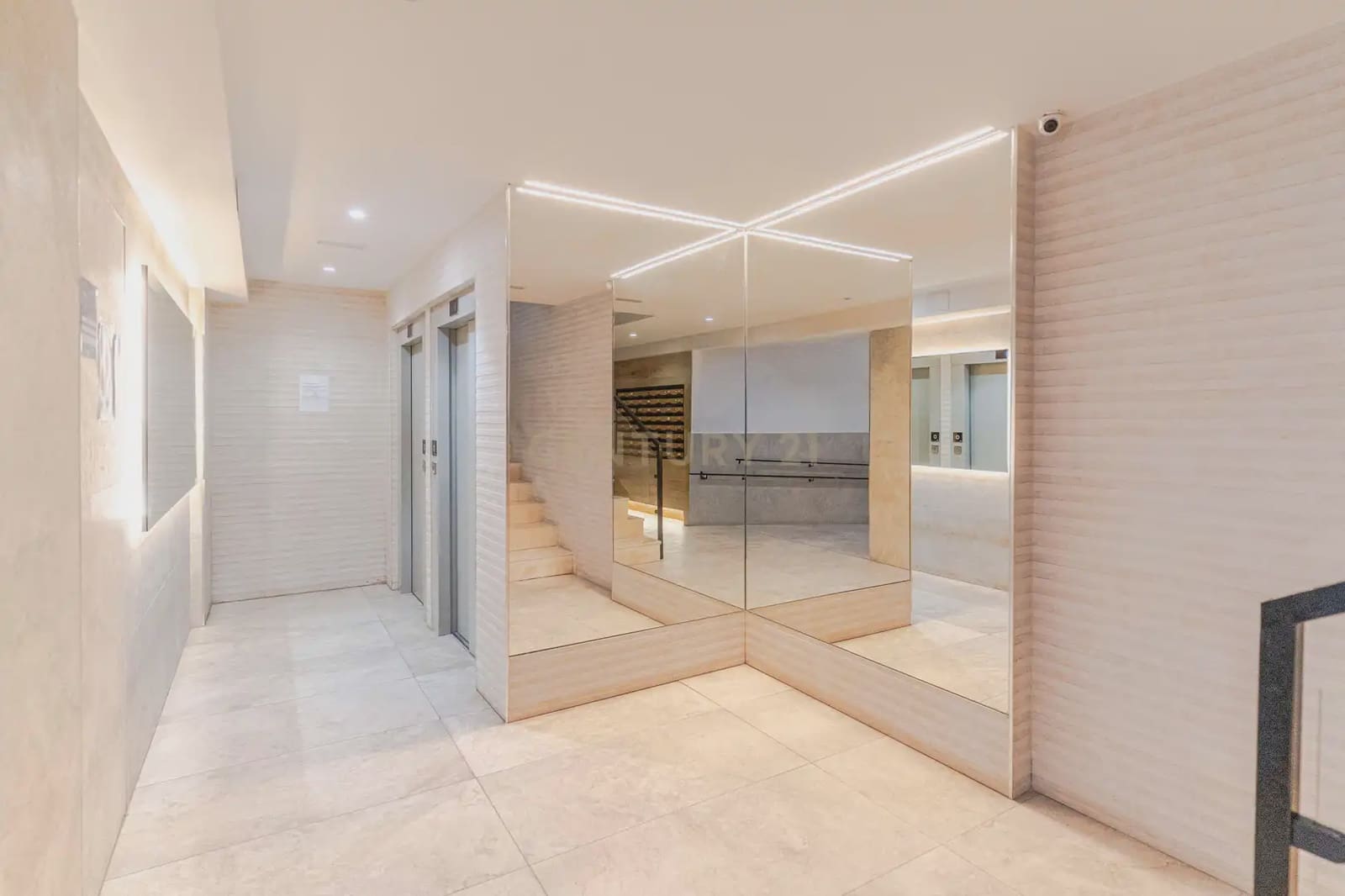 3 slaapkamer Flat te koop in Granada stad - € 184.900 (Ref: 10165459)