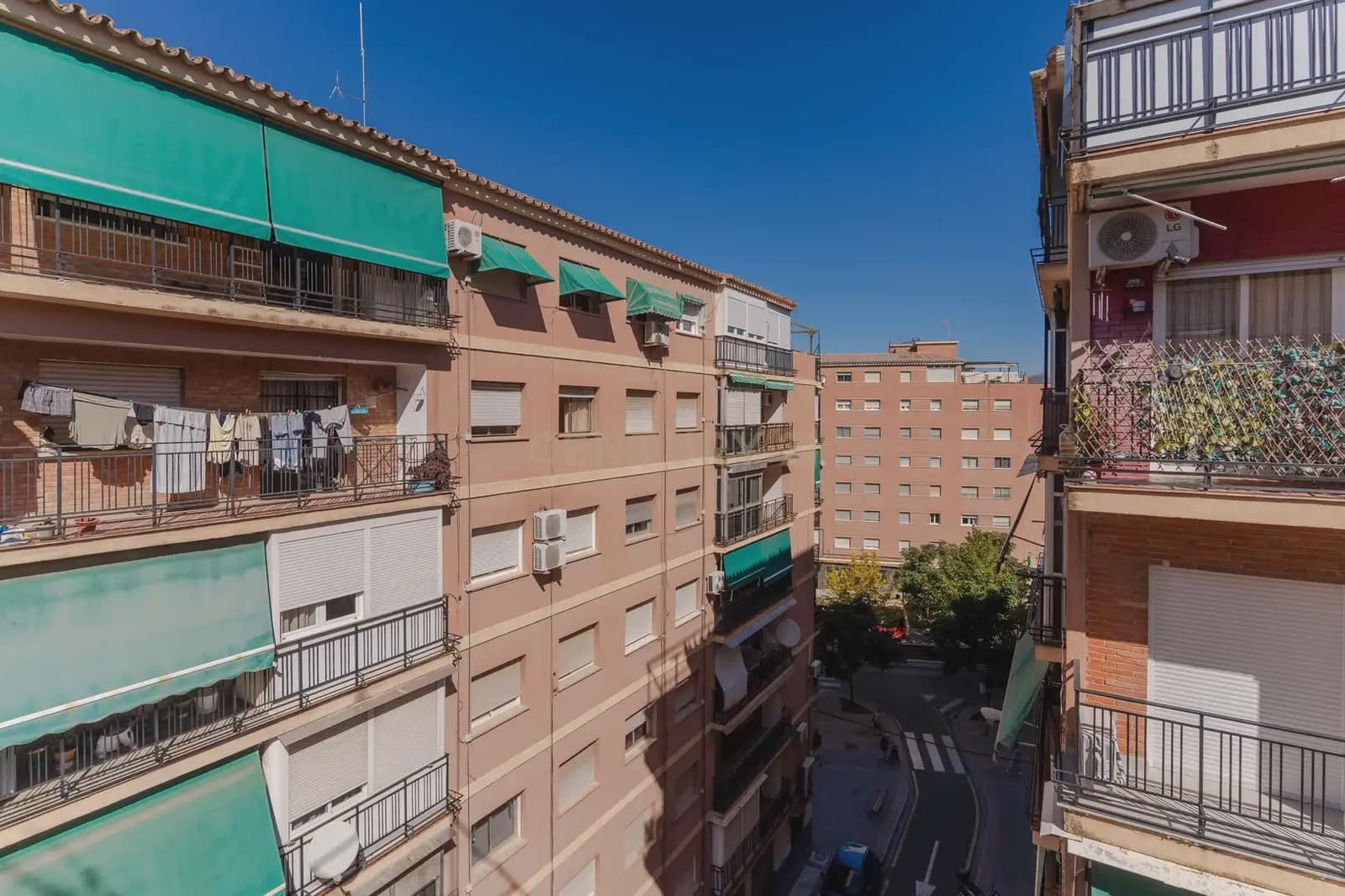 3 slaapkamer Flat te koop in Granada stad - € 184.900 (Ref: 10165459)
