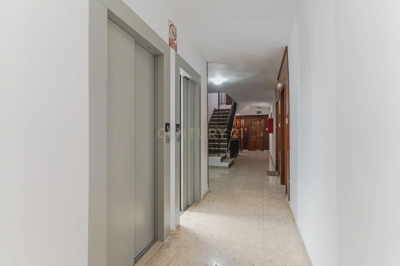 3 slaapkamer Flat te koop in Granada stad - € 184.900 (Ref: 10165459)