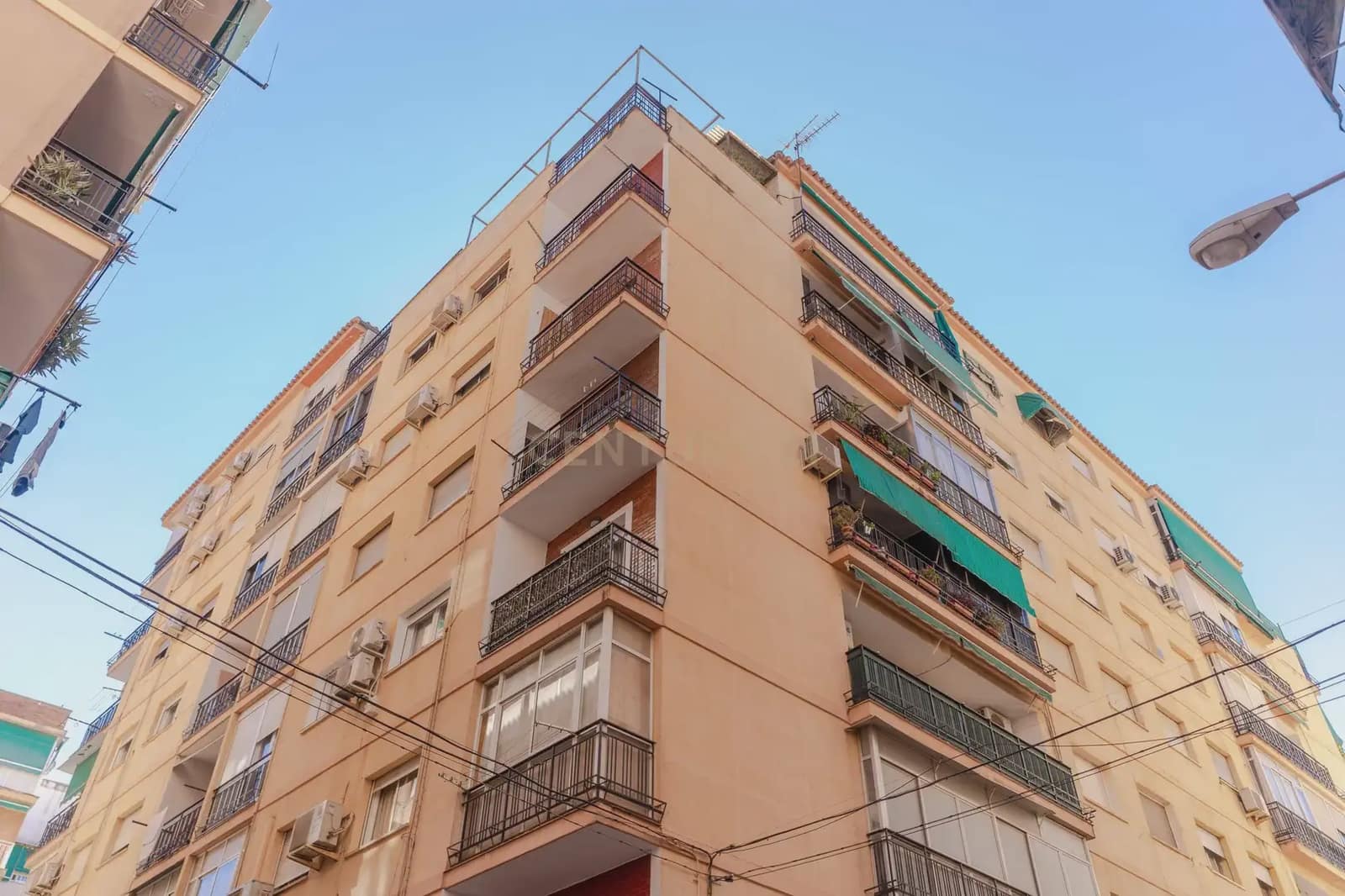 3 slaapkamer Flat te koop in Granada stad - € 184.900 (Ref: 10165459)