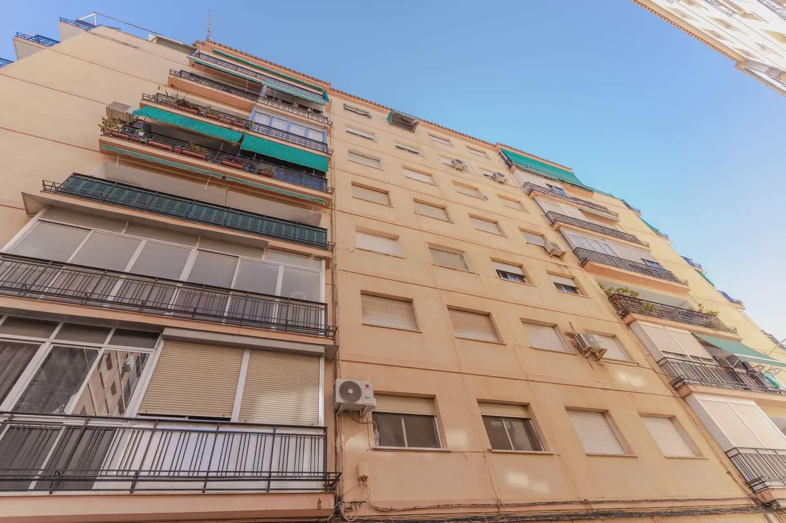 3 slaapkamer Flat te koop in Granada stad - € 184.900 (Ref: 10165459)