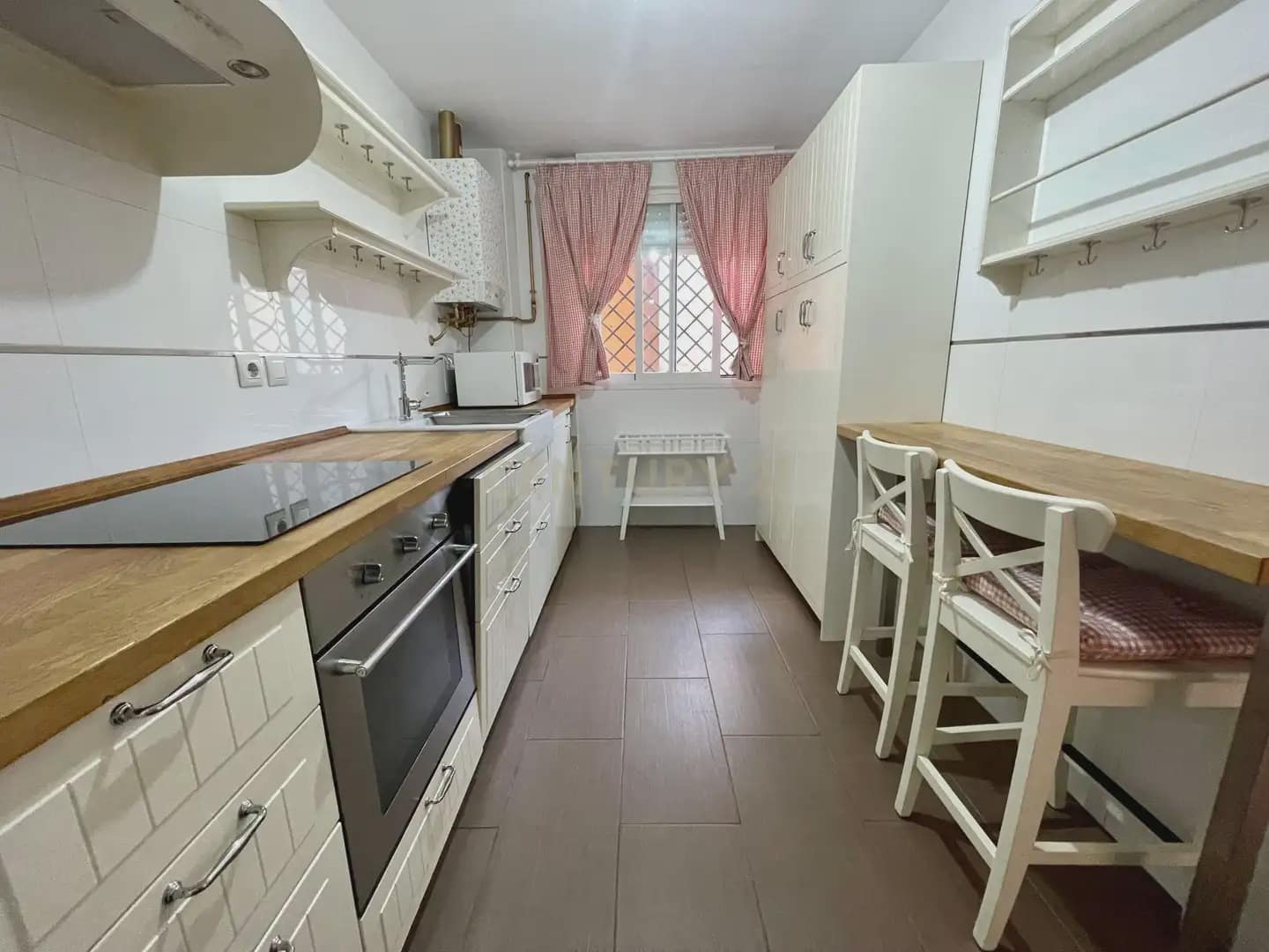 2 Zimmer Wohnung zu vermieten in La Zubia mit Garage - 700 € (Ref: 10165833)