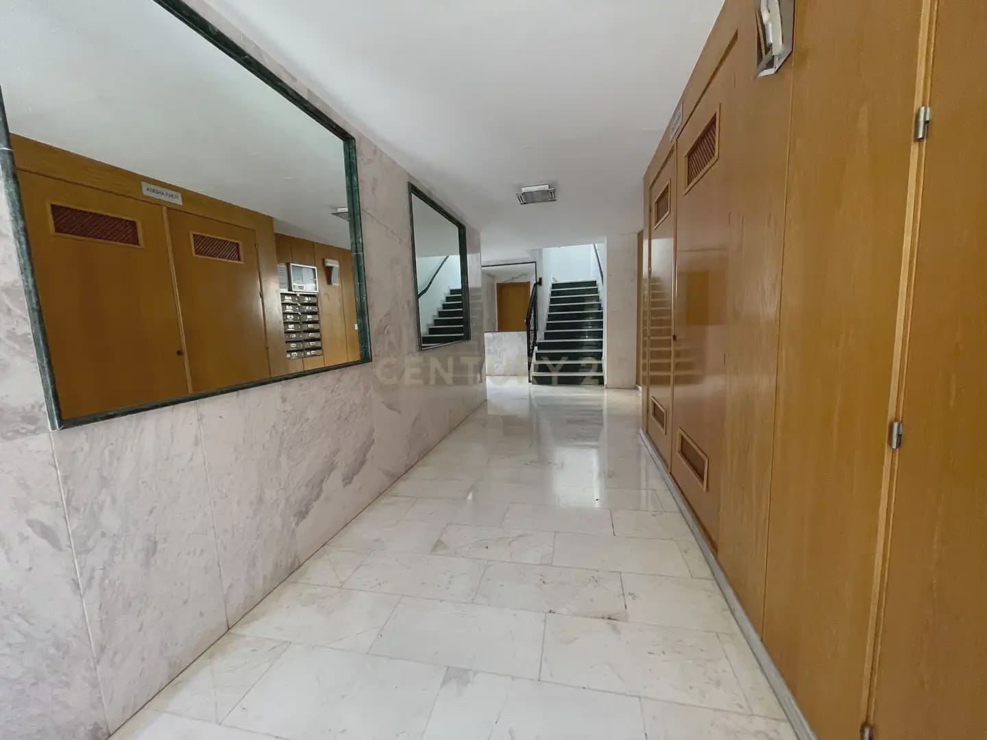 2 Zimmer Wohnung zu vermieten in La Zubia mit Garage - 700 € (Ref: 10165833)