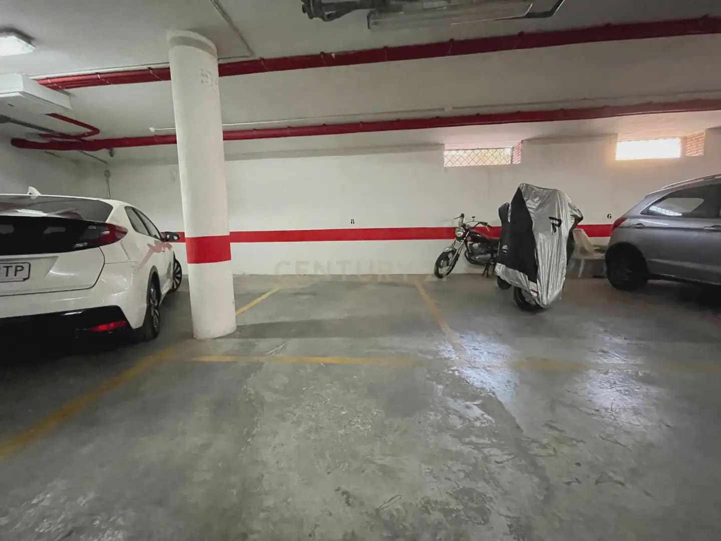 2 Zimmer Wohnung zu vermieten in La Zubia mit Garage - 700 € (Ref: 10165833)