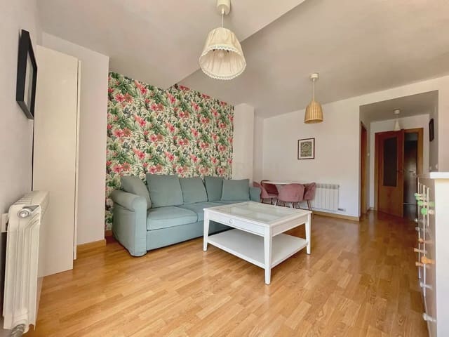 2 Zimmer Wohnung zu vermieten in La Zubia mit Garage - 700 € (Ref: 10165833)