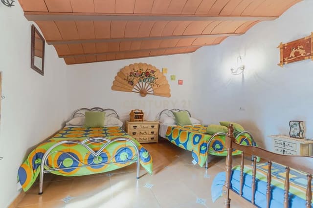 6 slaapkamer Grotwoning te koop in Fontanar, Pozo Alcón met zwembad - € 170.000 (Ref: 10172121)
