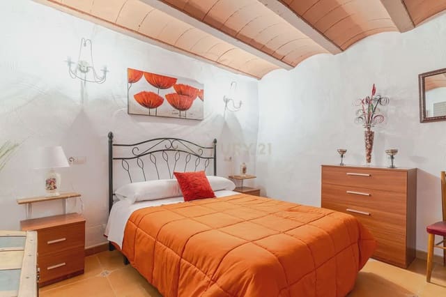 6 slaapkamer Grotwoning te koop in Fontanar, Pozo Alcón met zwembad - € 170.000 (Ref: 10172121)