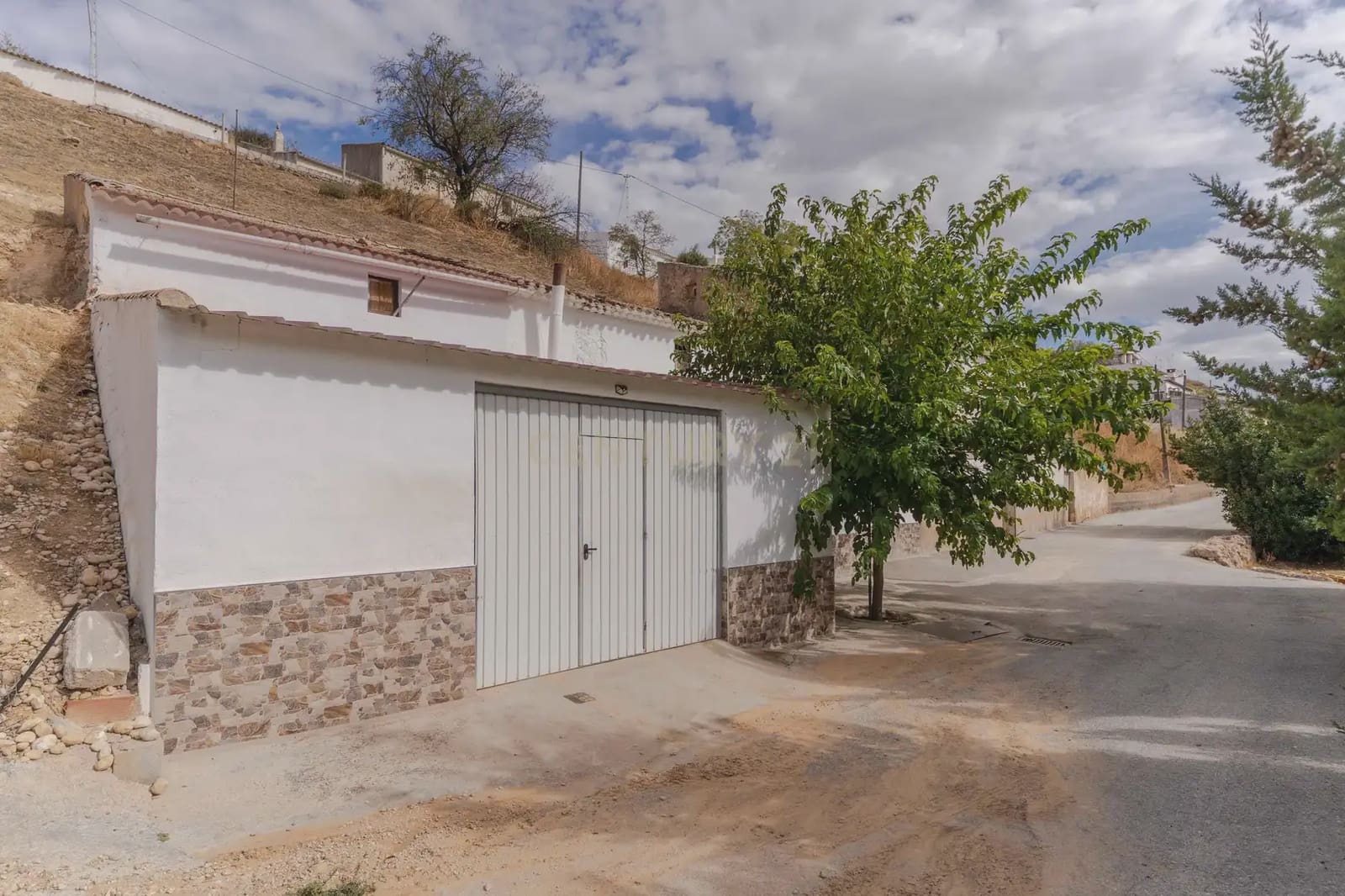 3 slaapkamer Grotwoning te koop in Pozo Alcon met garage - € 70.000 (Ref: 10172350)
