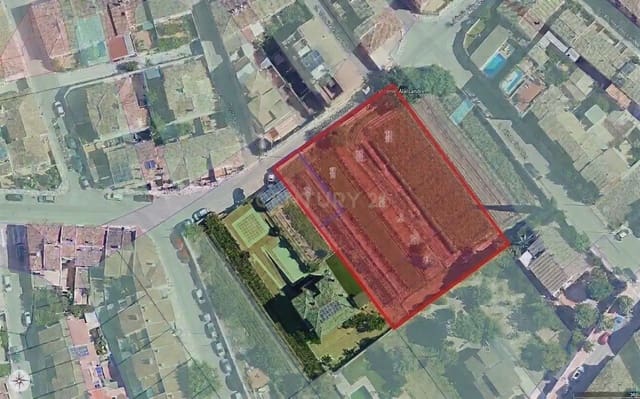 Area Edificabile in vendita in La Zubia - 842.490 € (Rif: 10172351)