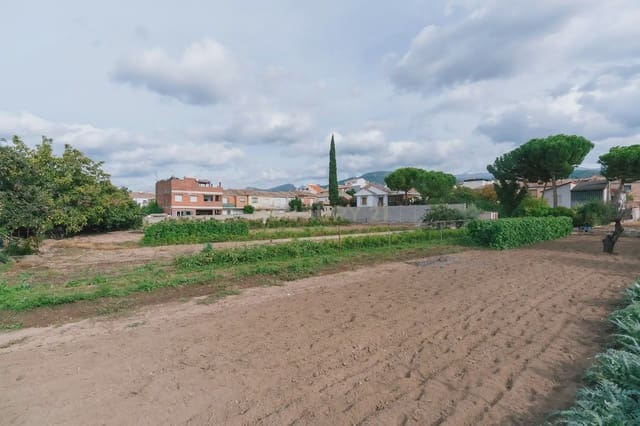 Area Edificabile in vendita in La Zubia - 842.490 € (Rif: 10172351)