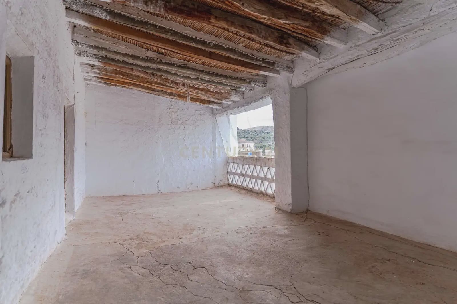 6 slaapkamer Huis te koop in Ugijar - € 46.000 (Ref: 10184052)